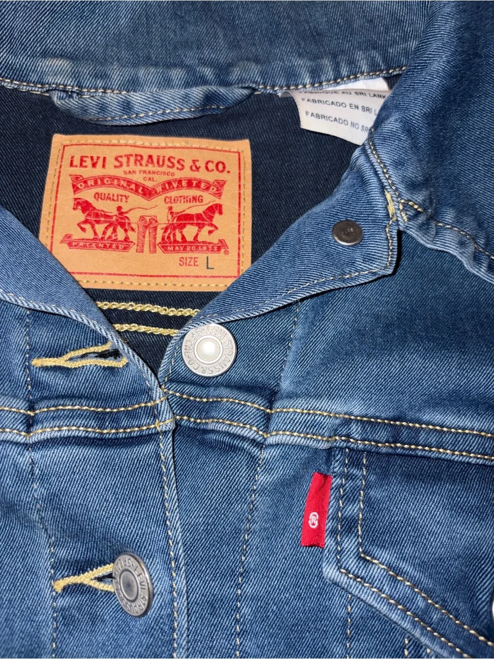 Levi’s Dark Wash stretch denim jacket L